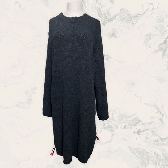 Angie Dresses & Skirts - Angie Crewneck Long Sleeve Knit Mini Sweater Dress - Size M - Black